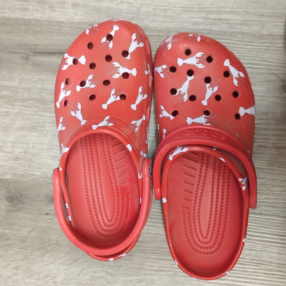 Lobster crocs